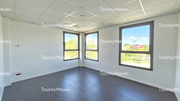 BUREAUX 250 M² À LOUER - VILLENAVE D'ORNON ZI CHANTELOISEAU