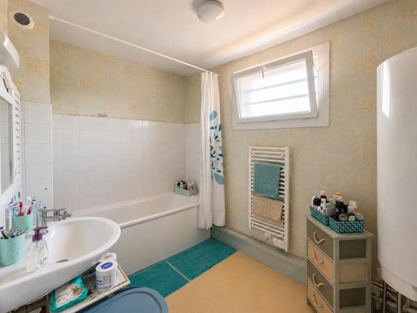 Maison 279 000 € Villefontaine 4 p 87 m² DPE C