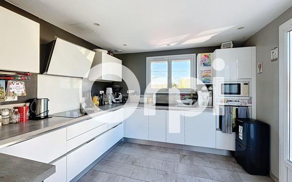 Maison à vendre    4 pièces •  Cosnac