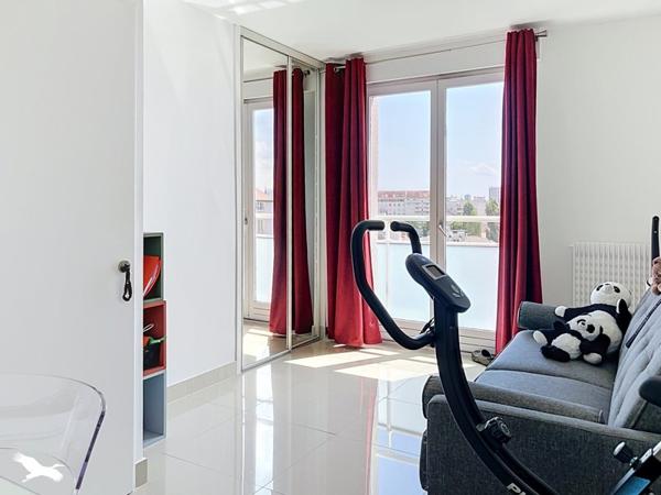 Appartement 392 000 € Villeurbanne 4 p 92 m² DPE C