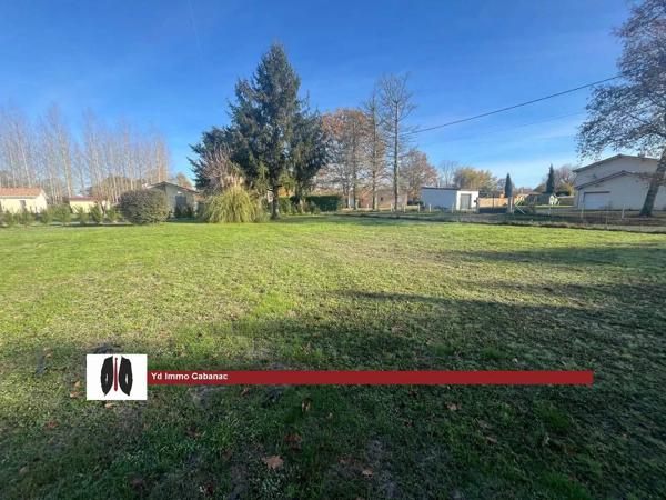 TERRAIN CONSTRUCTIBLE 848m²