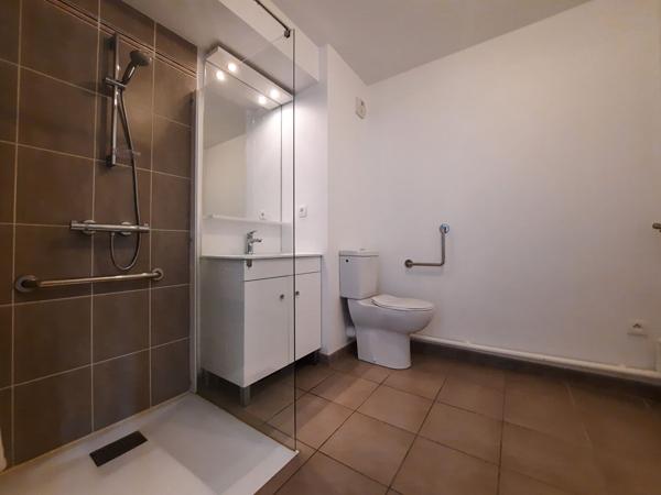 Appartement 1 pièce – 33 m² environ à Saint-Nazaire (ref : 77187SN)