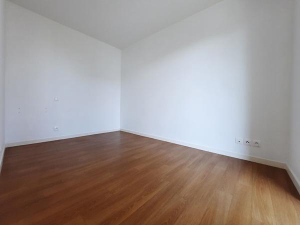 Appartement 1 pièce – 33 m² environ à Saint-Nazaire (ref : 77187SN)