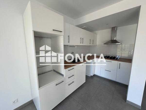 Location Maison 4 pièces 84.31 m² - 12 RUE ADOLPHE BEAUFRERE Vannes 56000