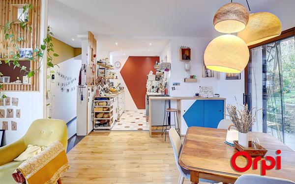 Maison à vendre    4 pièces • 90,40 m2 Collonges-au-Mont-d'Or