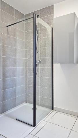 Maison récente avec 3 chambres, garage et jardin