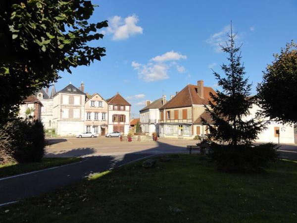 LOCAL MIXTE EN MAISON INDIVDUEL