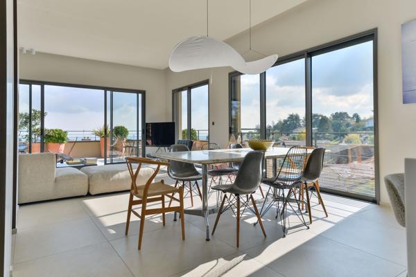 Saint Didier au Mont d'Or - Vue imprenable - Maison neuve de 140m2 env. 3 chambres - Terrain de 516 m2 env