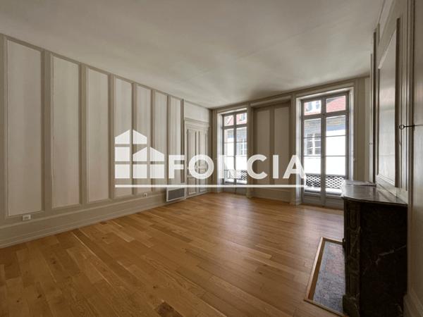 Location Appartement 3 pièces 86.48 m² - 21 RUE DE LA PREFECTURE Besancon 25000
