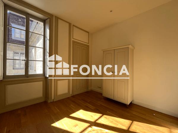 Location Appartement 3 pièces 86.48 m² - 21 RUE DE LA PREFECTURE Besancon 25000