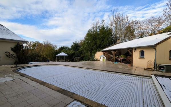 Maison à vendre    7 pièces • 185 m2 Chessy