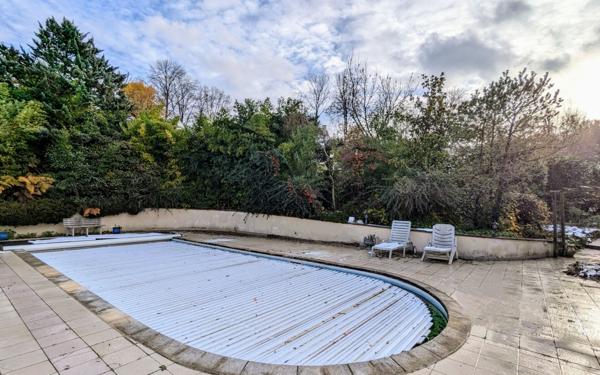 Maison à vendre    7 pièces • 185 m2 Chessy