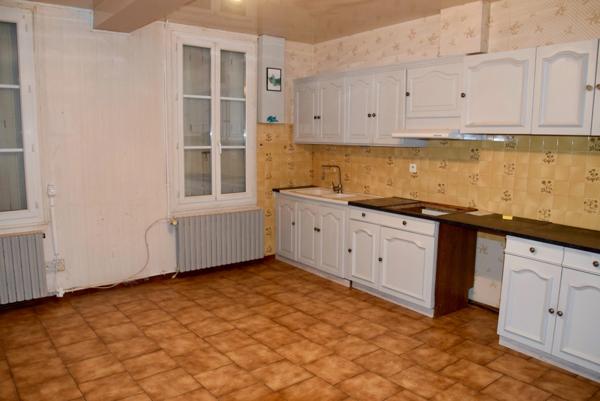 Maison à vendre 4 pièces AIX-VILLEMAUR-PALIS (10)