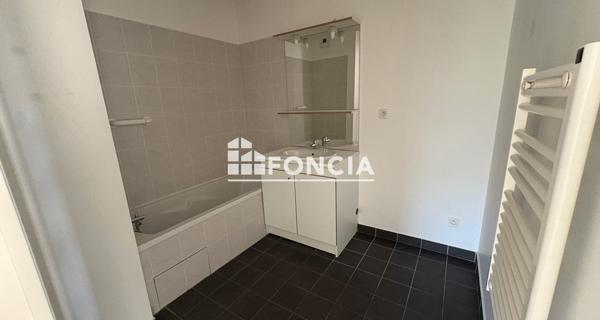 Location Appartement 3 pièces 55.3 m² - Montluel 01120