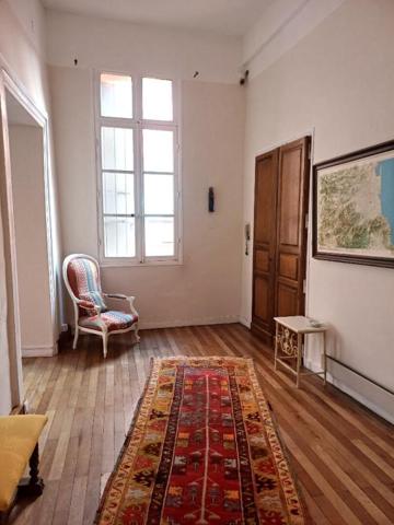 L'élégance et l'authenticité pour cet appartement bourgeois de 137M2