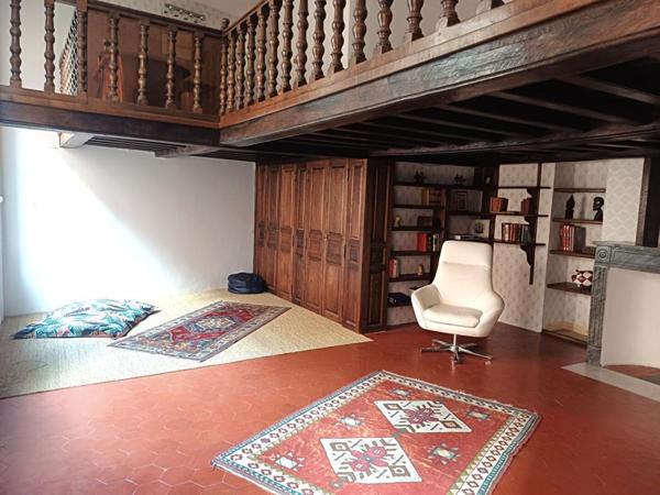 L'élégance et l'authenticité pour cet appartement bourgeois de 137M2