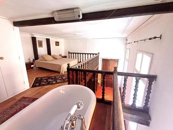 L'élégance et l'authenticité pour cet appartement bourgeois de 137M2