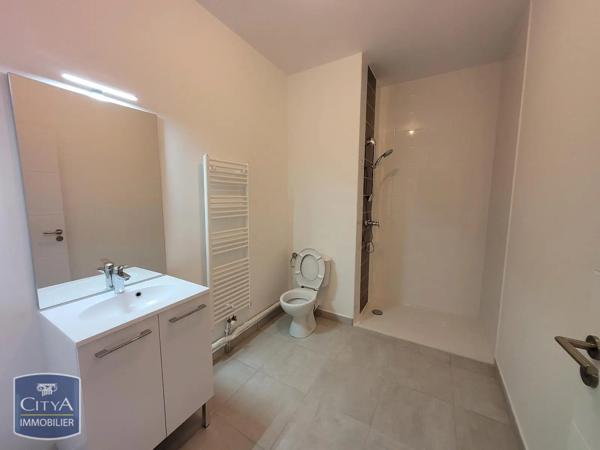 Appartement à louer 2 pièces 39.31m² Tours (37100)