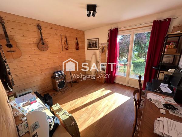 Pavillon familial avec étage sur sous-sol intégral