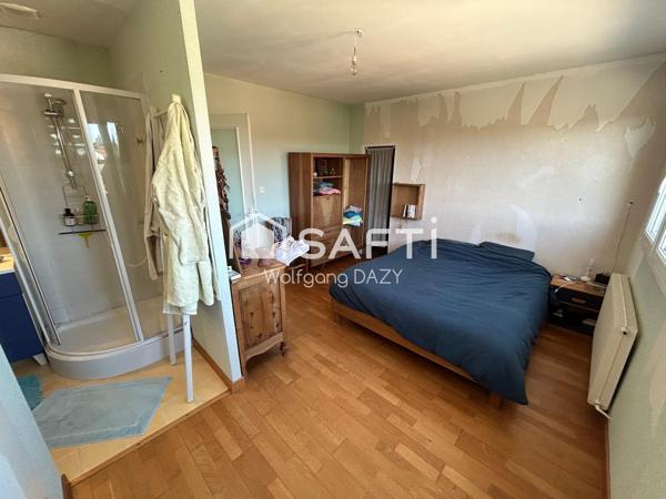 Pavillon familial avec étage sur sous-sol intégral