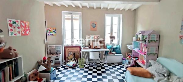 Maison
         5 pièces
        - 130 m² Exclusivité 259 000 € *