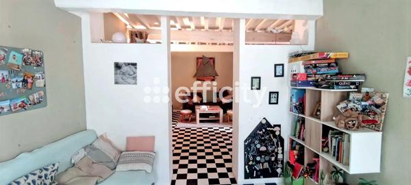 Maison
         5 pièces
        - 130 m² Exclusivité 259 000 € *