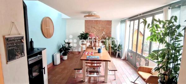 Maison
         5 pièces
        - 130 m² Exclusivité 259 000 € *