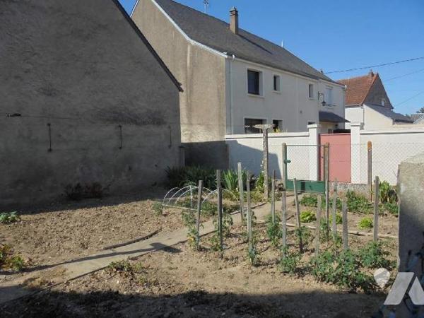 SERIS, Maison d'habitation, Loir et Cher (41)

Maison de bourg en bon état d'entretien compre...