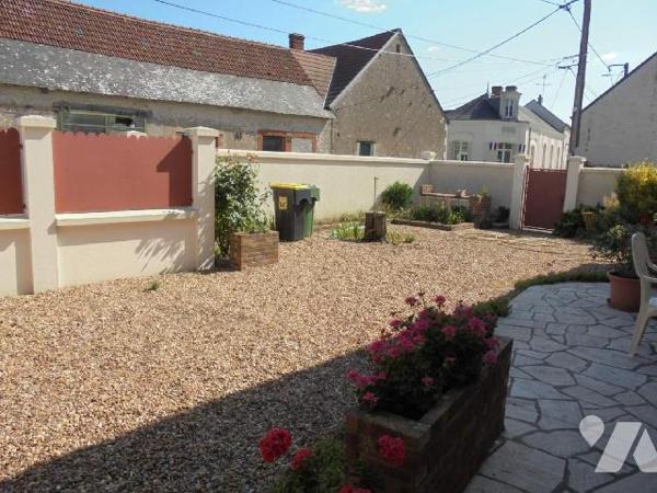 SERIS, Maison d'habitation, Loir et Cher (41)

Maison de bourg en bon état d'entretien compre...