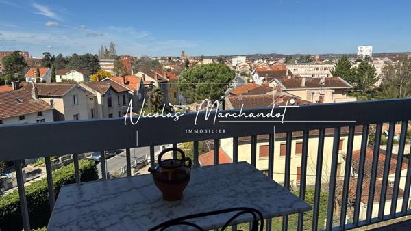 4 pièces- Dernier étage- Vue dégagée cathédrale