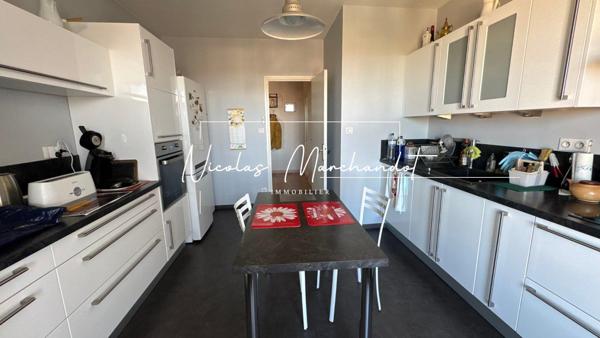 4 pièces- Dernier étage- Vue dégagée cathédrale