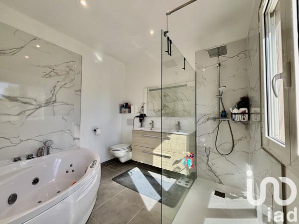 Maison à vendre 4 pièces 150 m² Lorgues