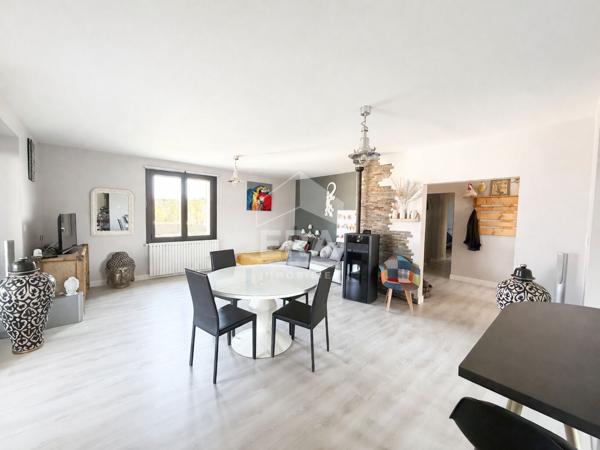 Maison CUNAC avec jardin de 2160m2 et piscine