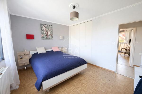 Maison CUNAC avec jardin de 2160m2 et piscine