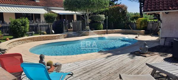 Maison CUNAC avec jardin de 2160m2 et piscine