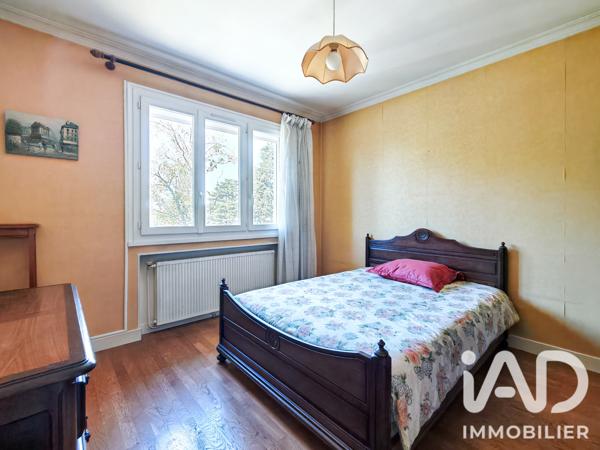 Maison à vendre 5 pièces 240 m² Chassieu