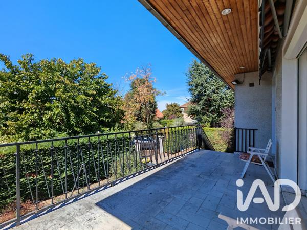 Maison à vendre 5 pièces 240 m² Chassieu