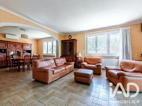 Maison à vendre 5 pièces 240 m² Chassieu