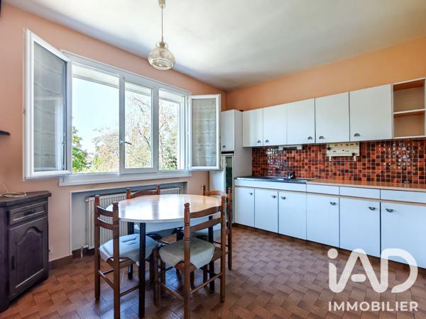 Maison à vendre 5 pièces 240 m² Chassieu