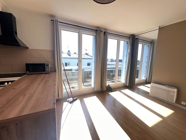 EXCLUSIVITE T2 au dernier étage T2 BALCON PARKING , Brest
