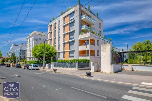 Appartement à vendre 4 pièces 100.1m² Lyon 4e Arrondissement (69004)