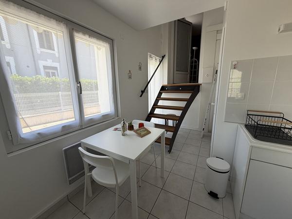 Appartement Bourg En Bresse 1 pièce(s) dans maison proche Gare avec parking