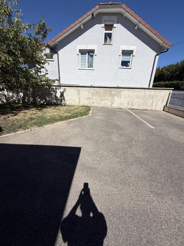 Appartement Bourg En Bresse 1 pièce(s) dans maison proche Gare avec parking