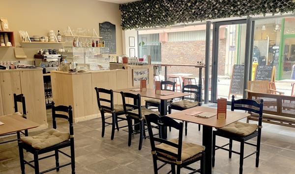 Fonds De Commerce - 70 m²