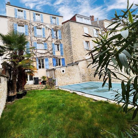 Maison à MELUN, 77000 - 10 pièces 223m²