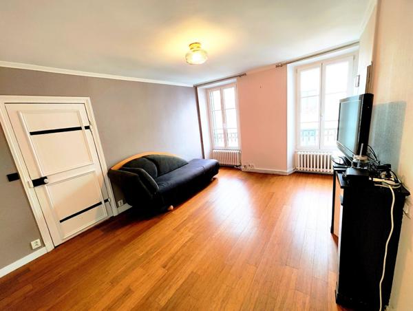 Maison à MELUN, 77000 - 10 pièces 223m²