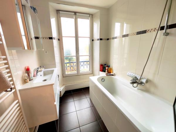 Maison à MELUN, 77000 - 10 pièces 223m²