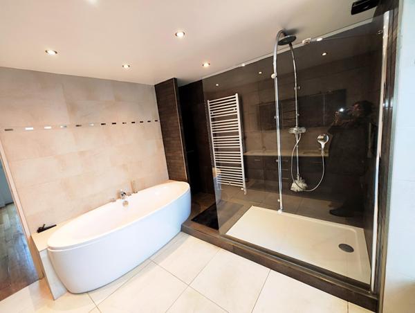 Maison à MELUN, 77000 - 10 pièces 223m²