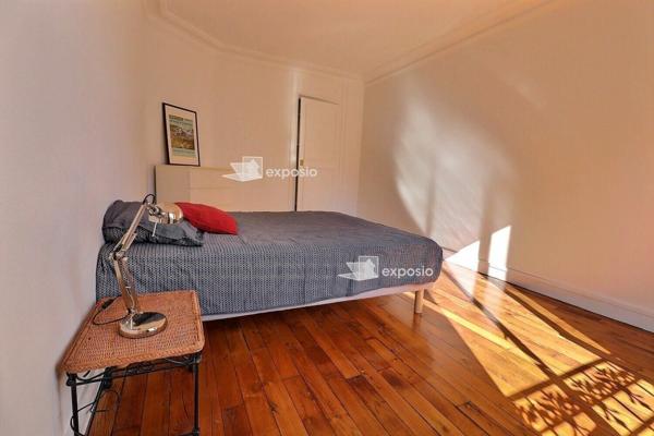 Appartement à vendre    2 pièces • 51 m2 Paris 19