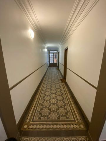 Appartement à vendre    2 pièces • 51 m2 Paris 19